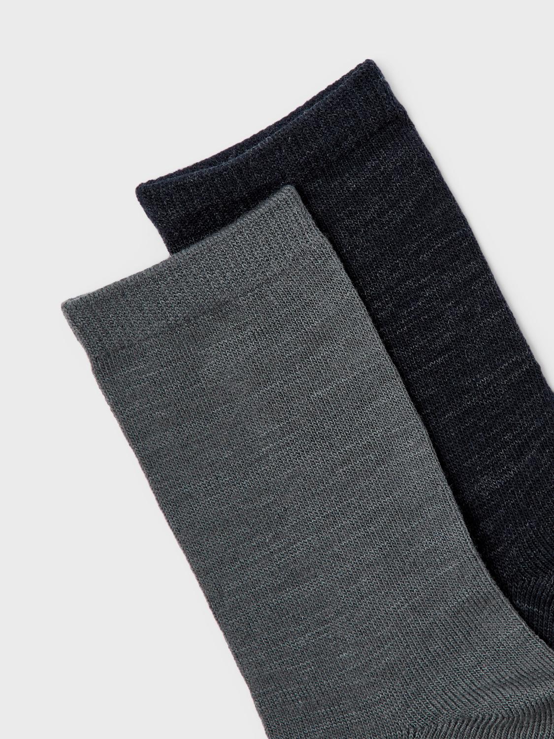 model_shot-front_full