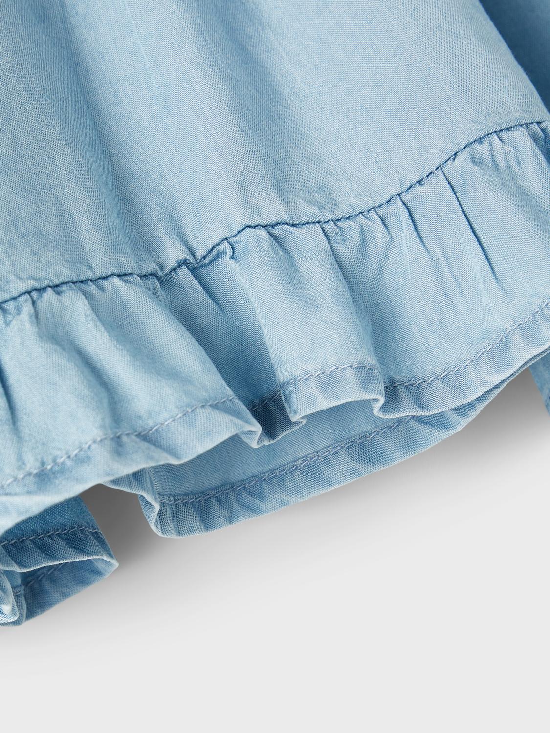 model_shot-front_full