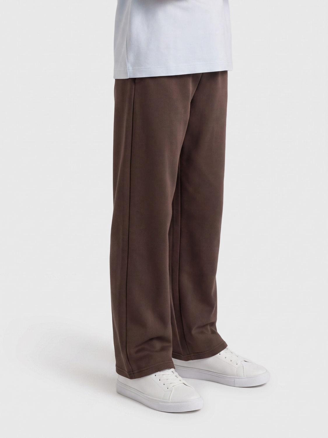 model_shot-front