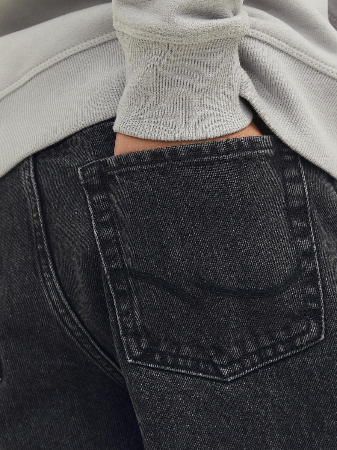 model_shot-detail