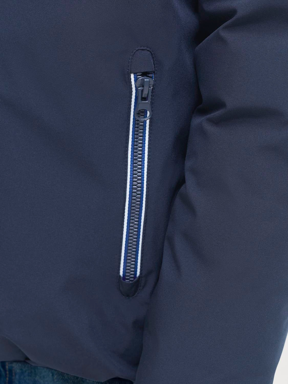 model_shot-detail