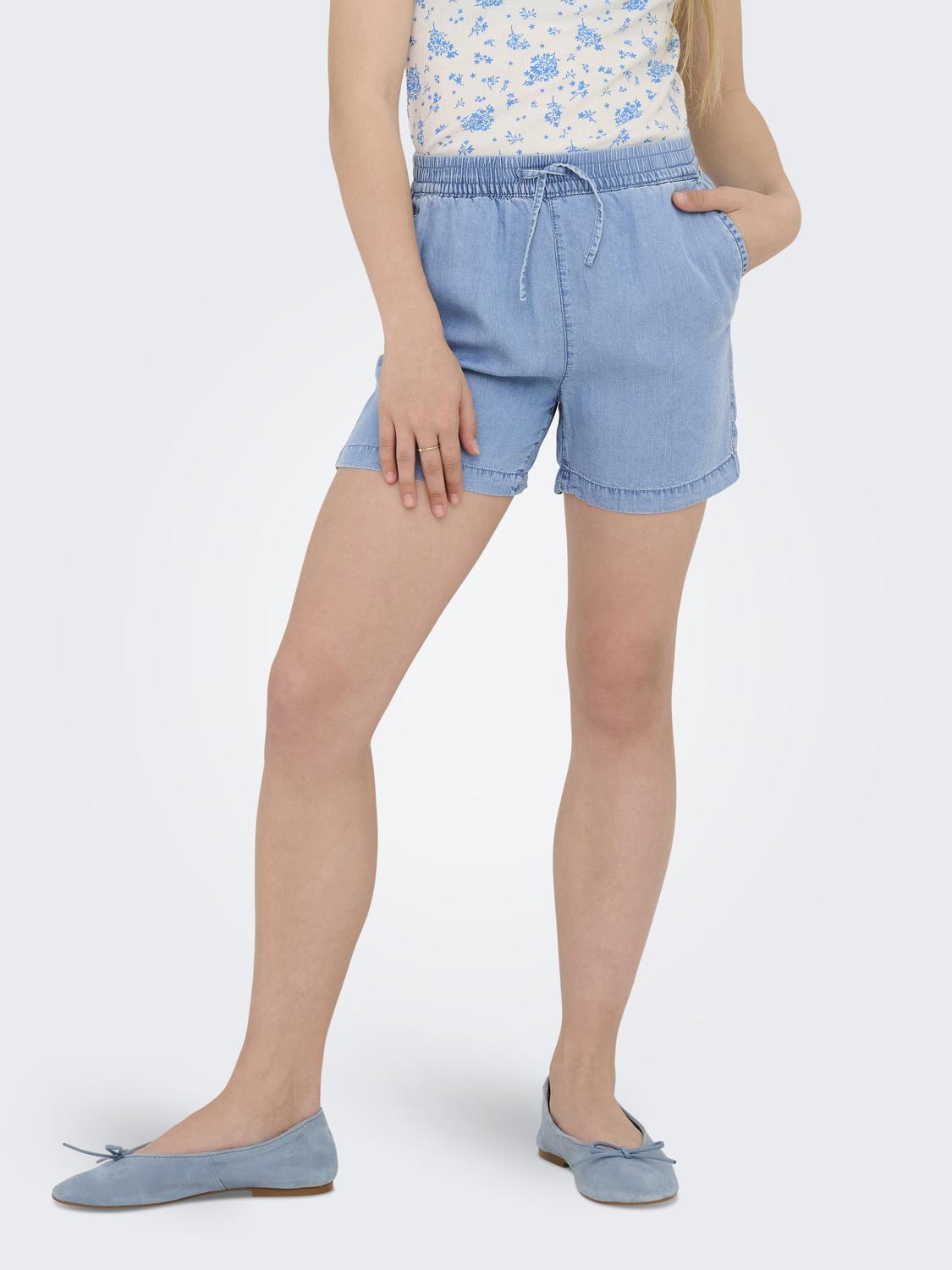 model_shot-front