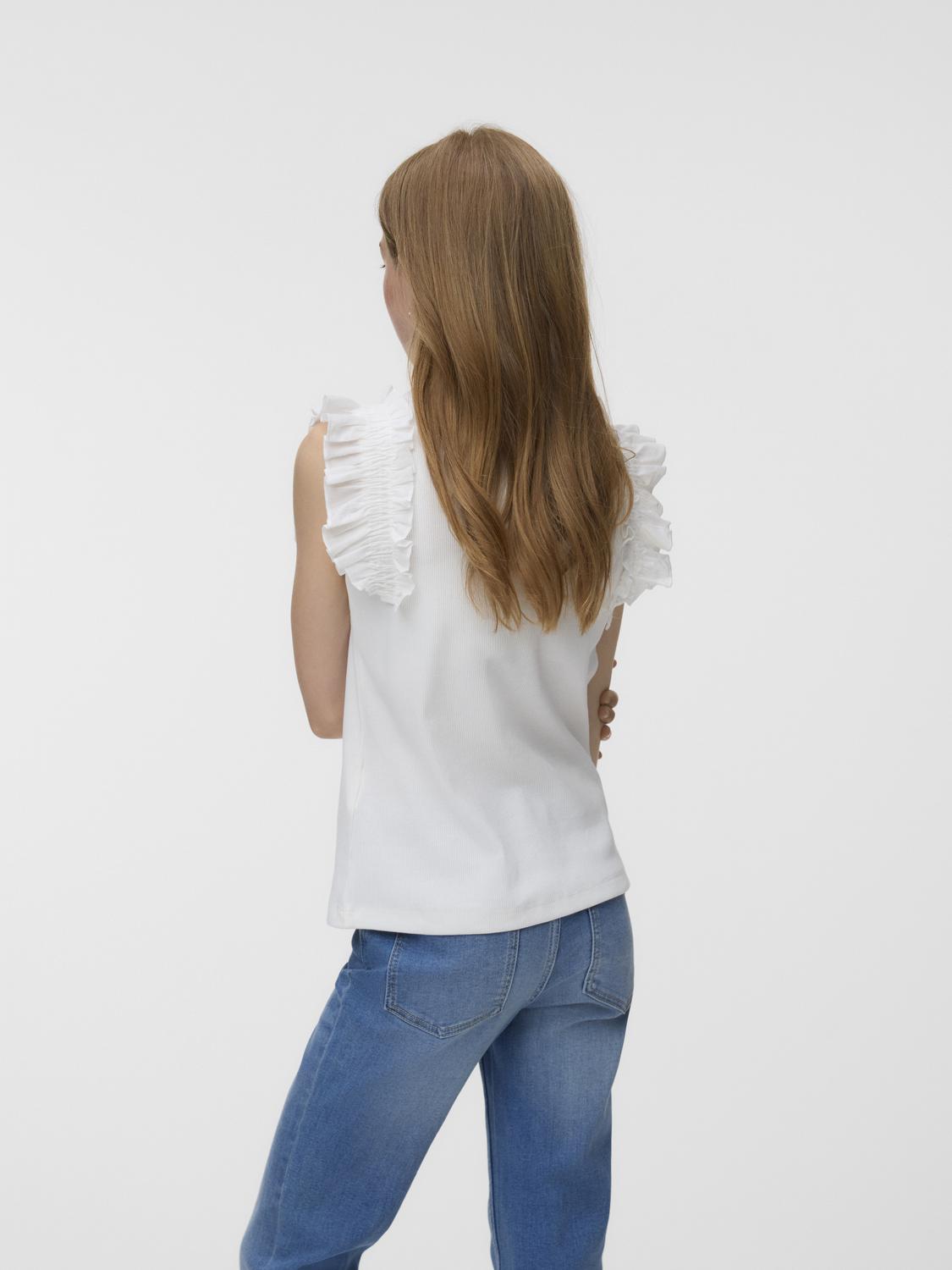 model_shot-back