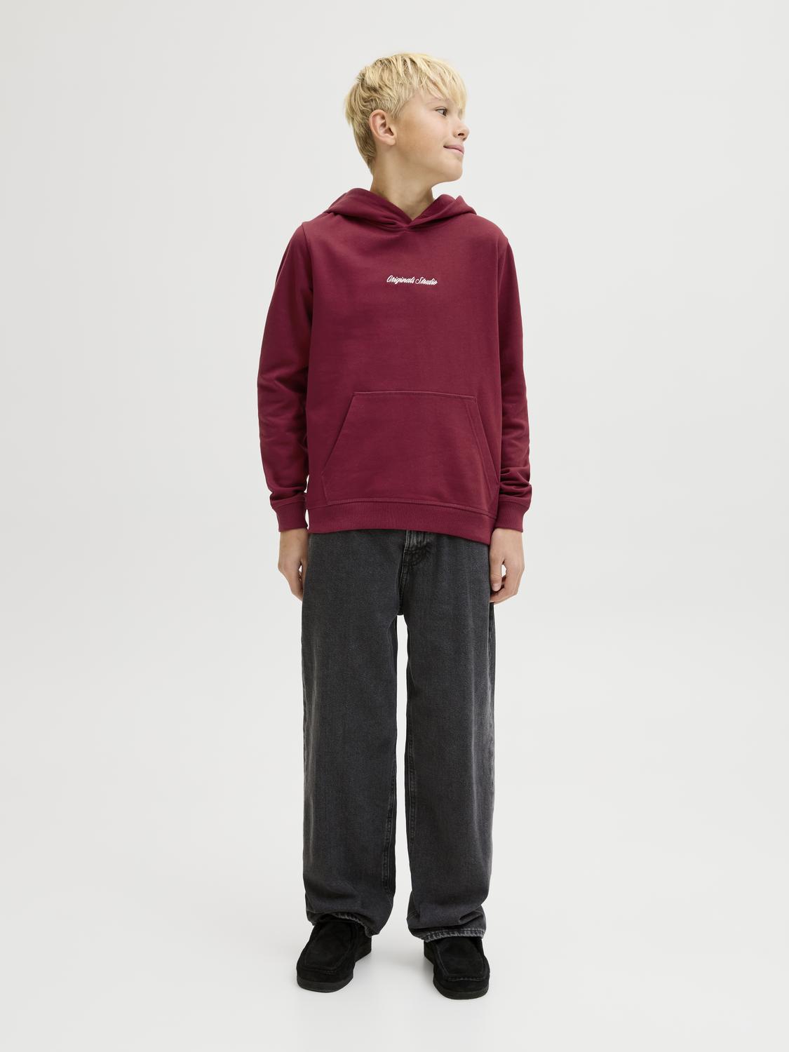 model_shot-front_full