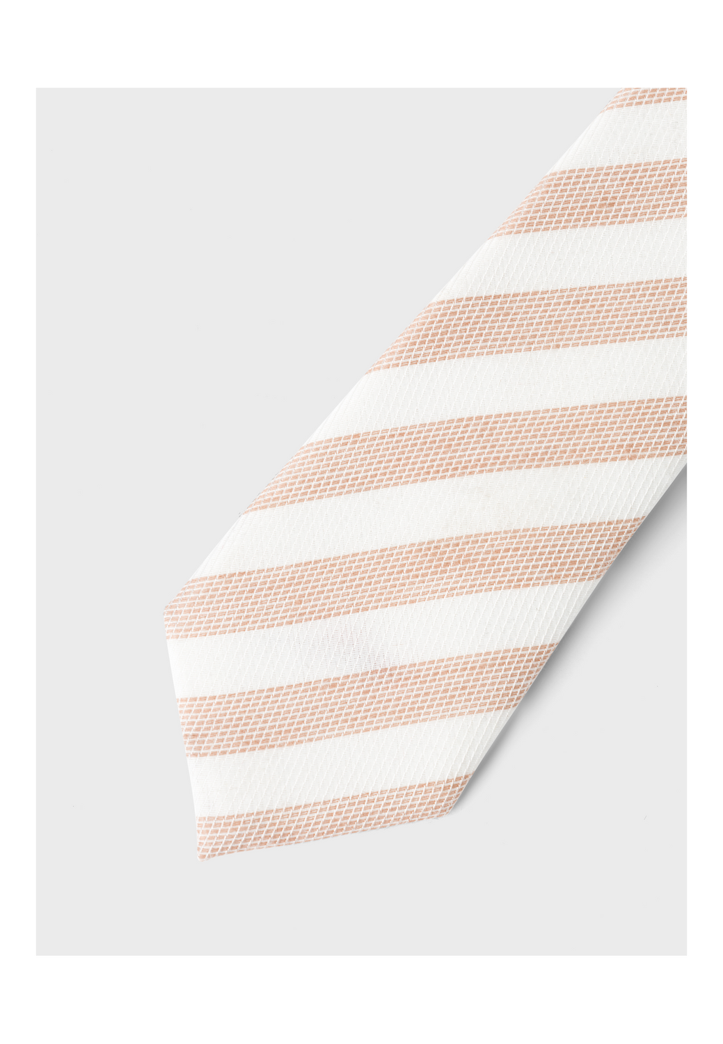 model_shot-front_full