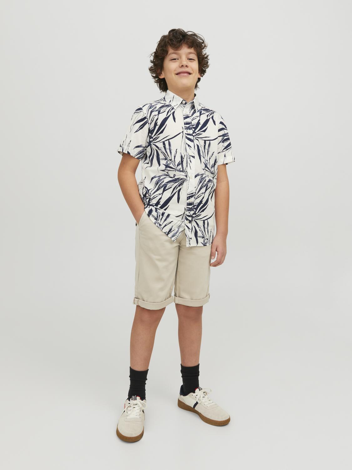 model_shot-front_full