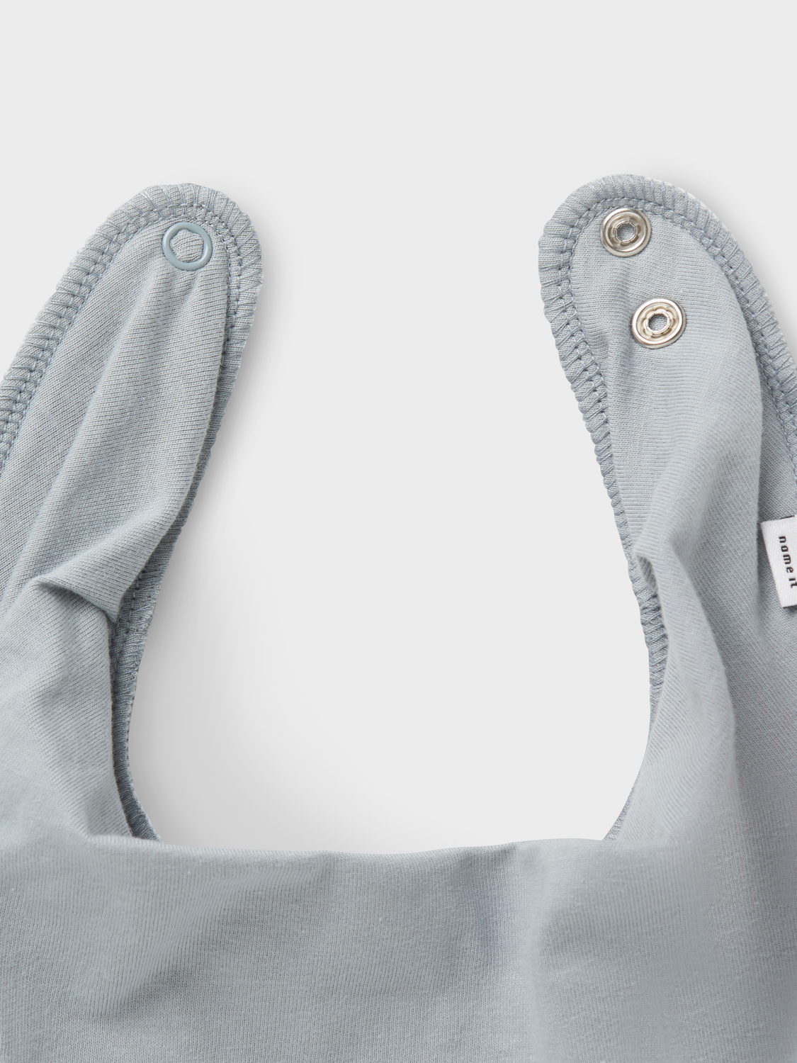 model_shot-front_full