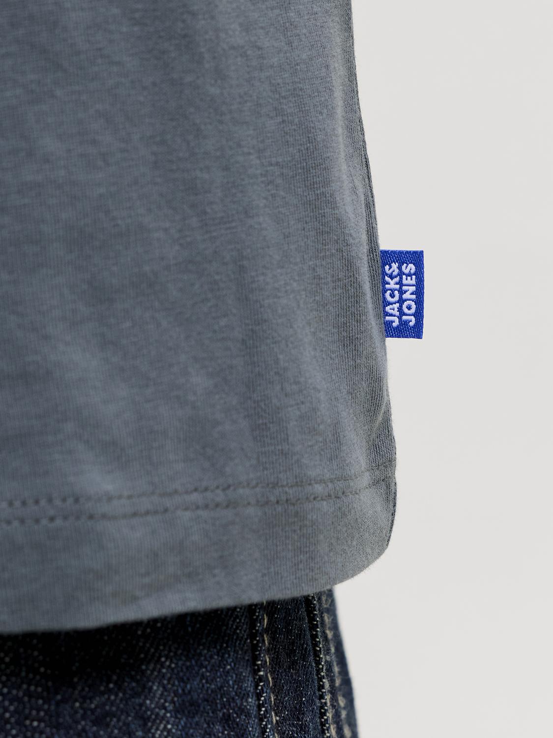 model_shot-detail