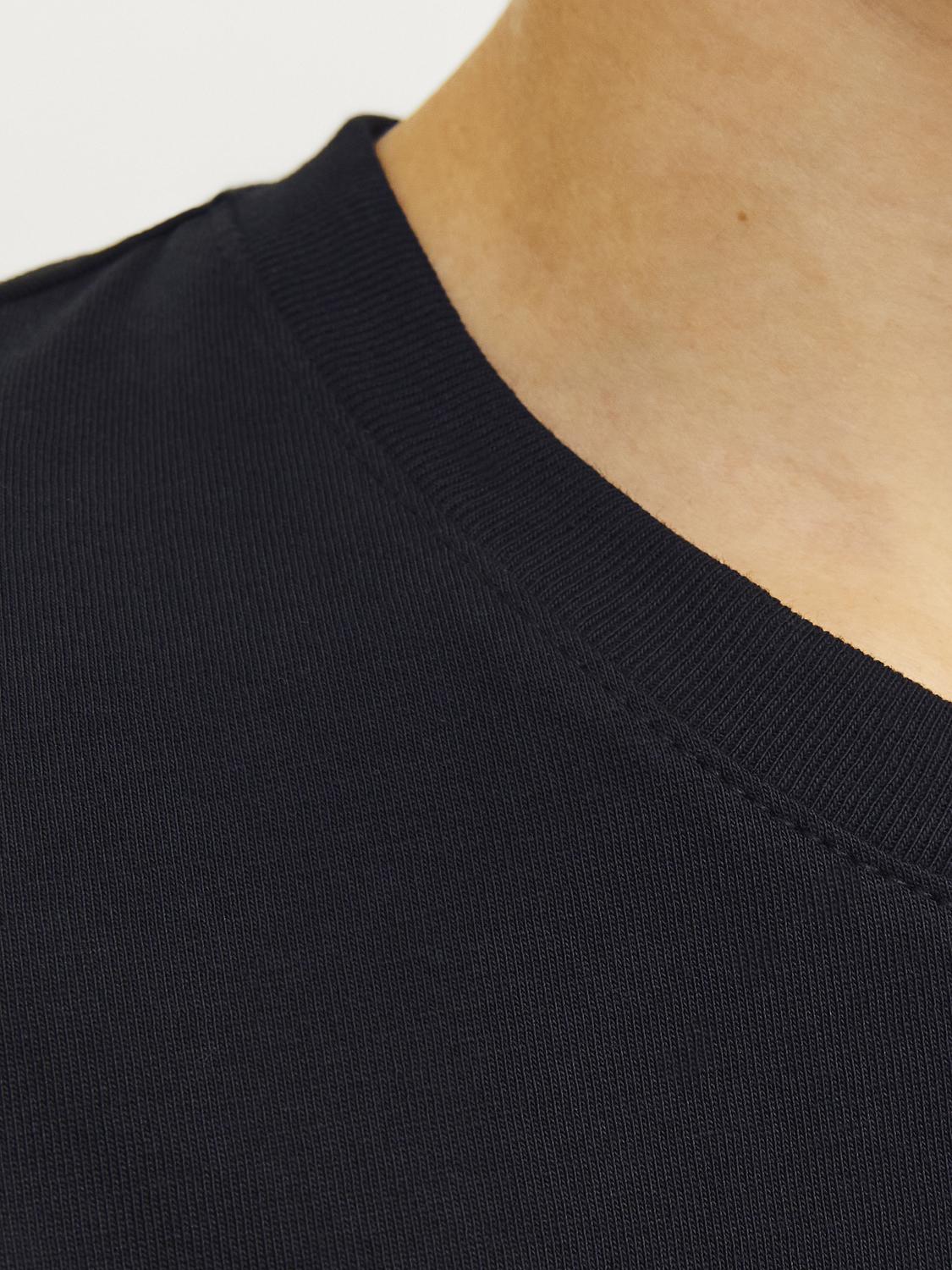 model_shot-detail
