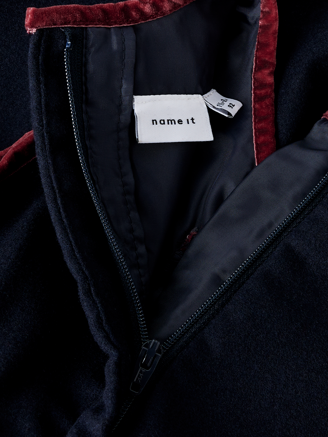 model_shot-front_full