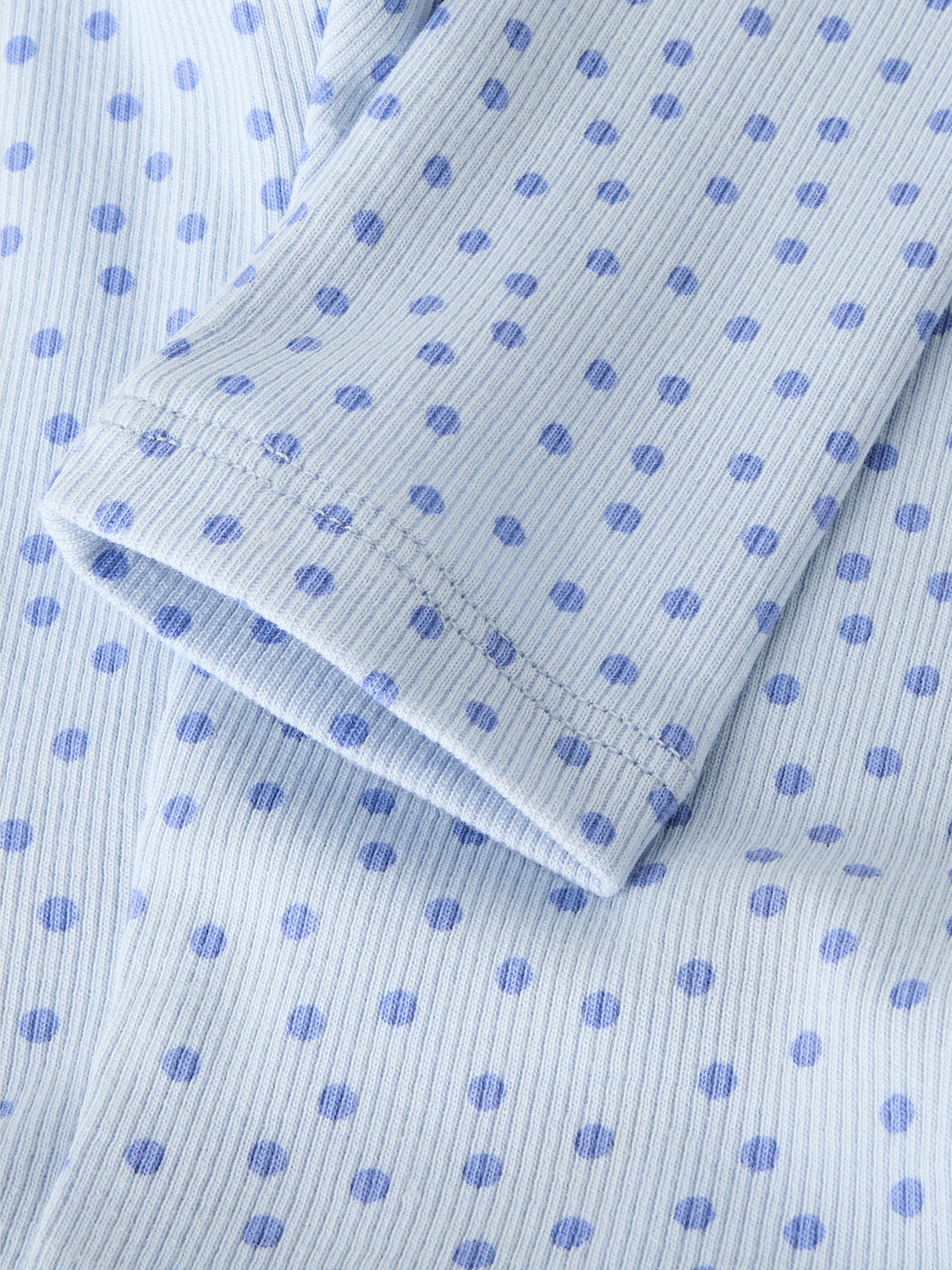 model_shot-front_full