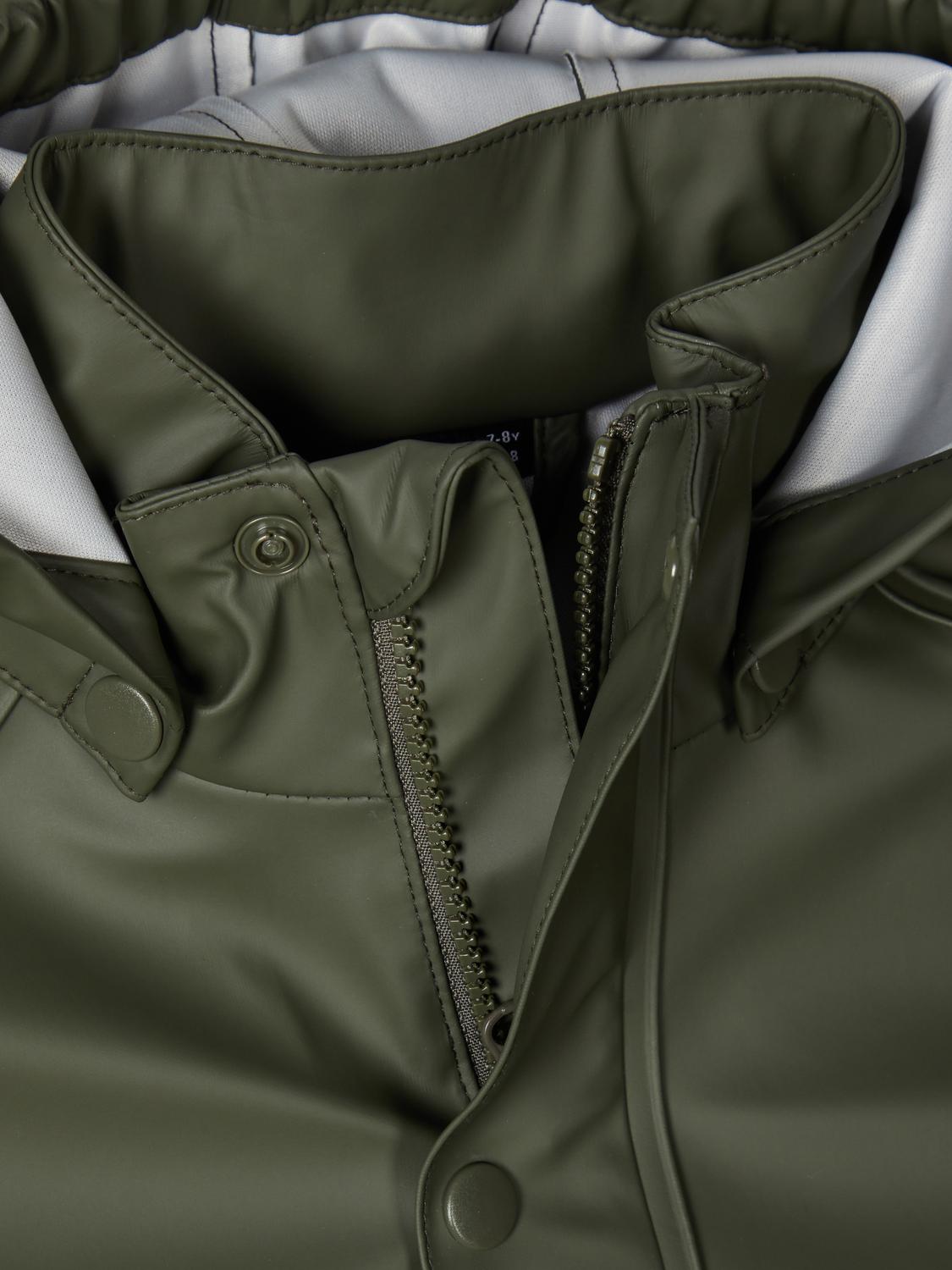 model_shot-front_full