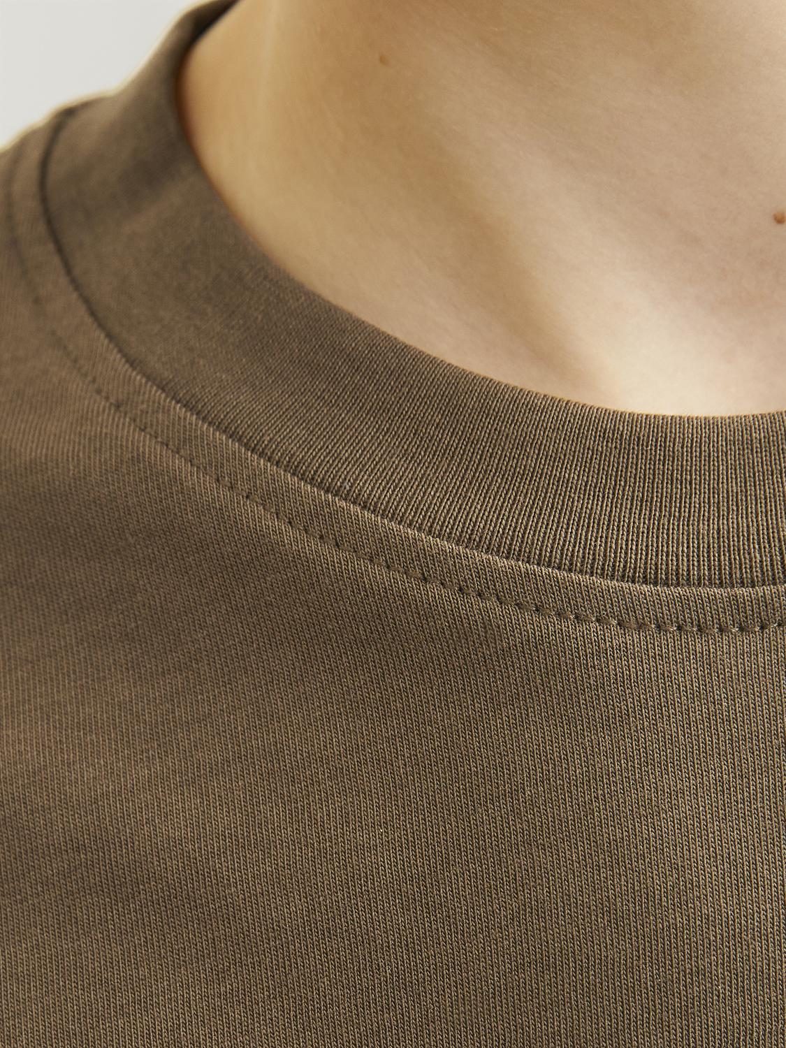 model_shot-detail