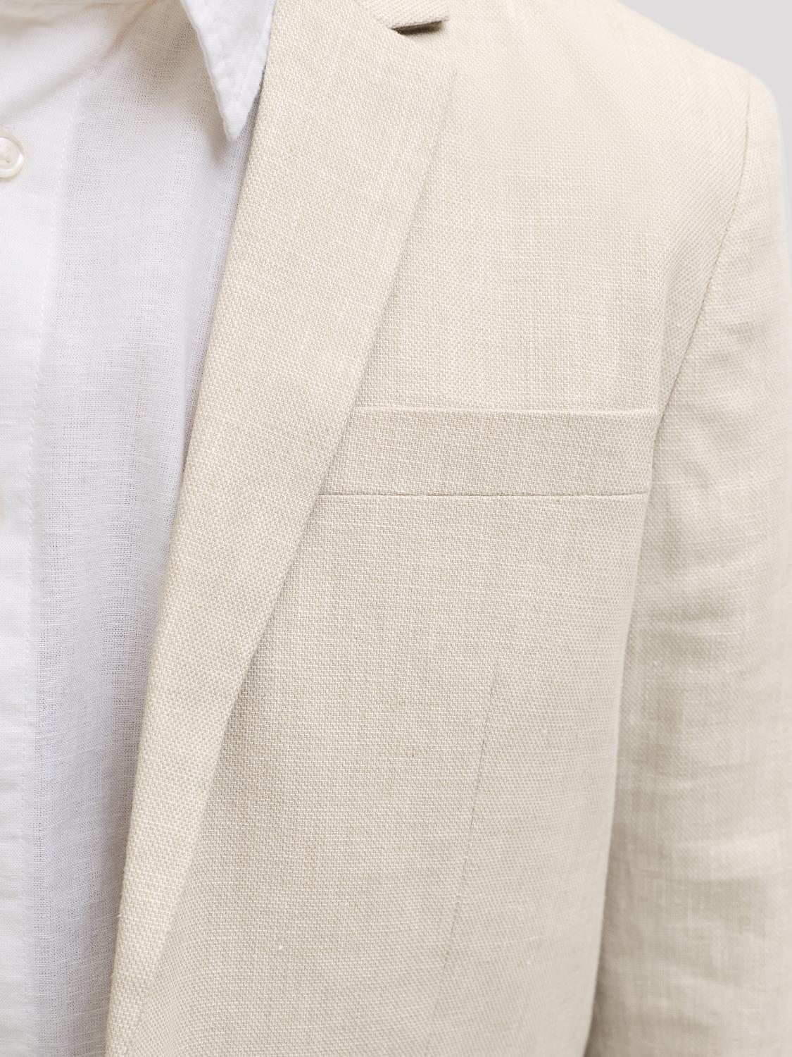 model_shot-detail