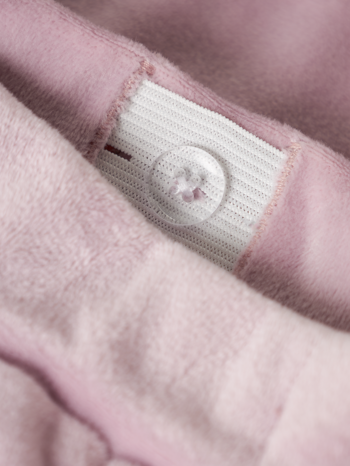 model_shot-front_full