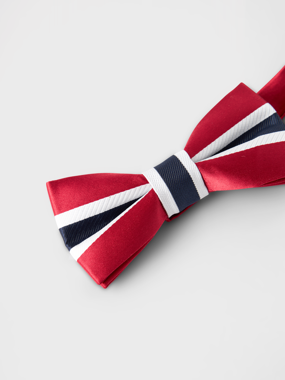 model_shot-front_full