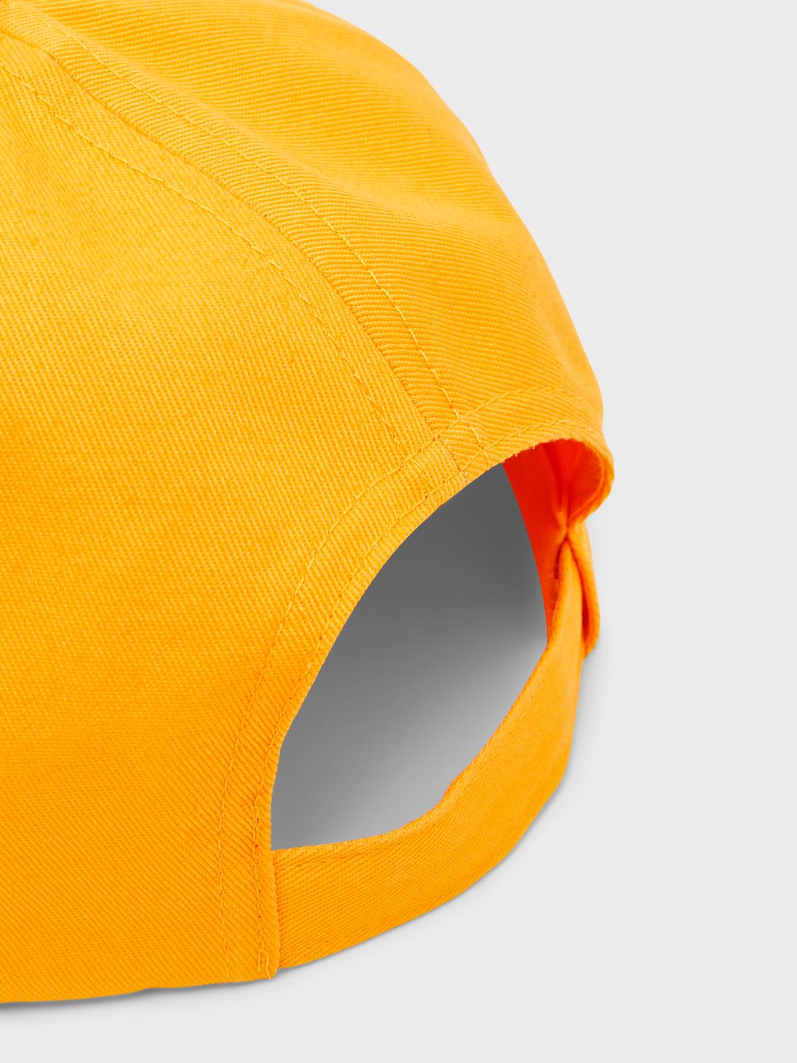 model_shot-front_full