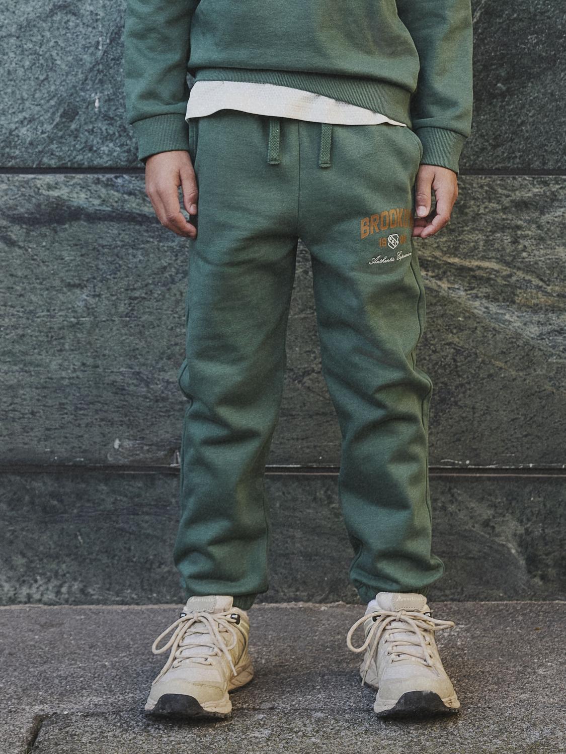 model_shot-detail