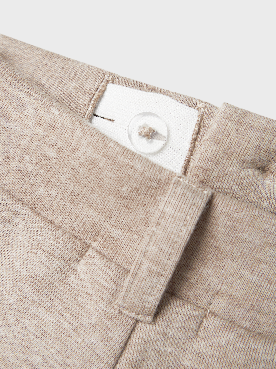 model_shot-front_full