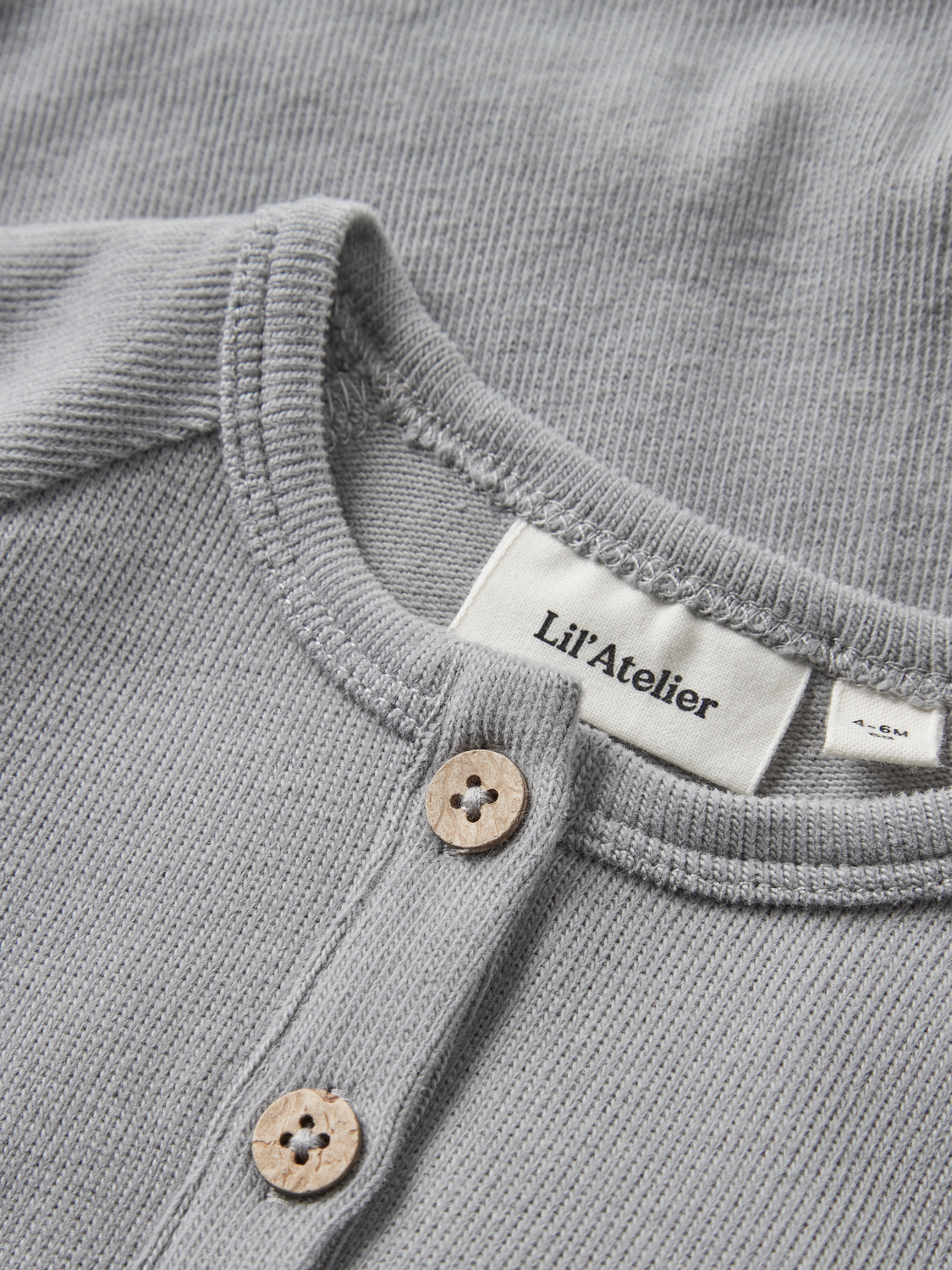 model_shot-front_full