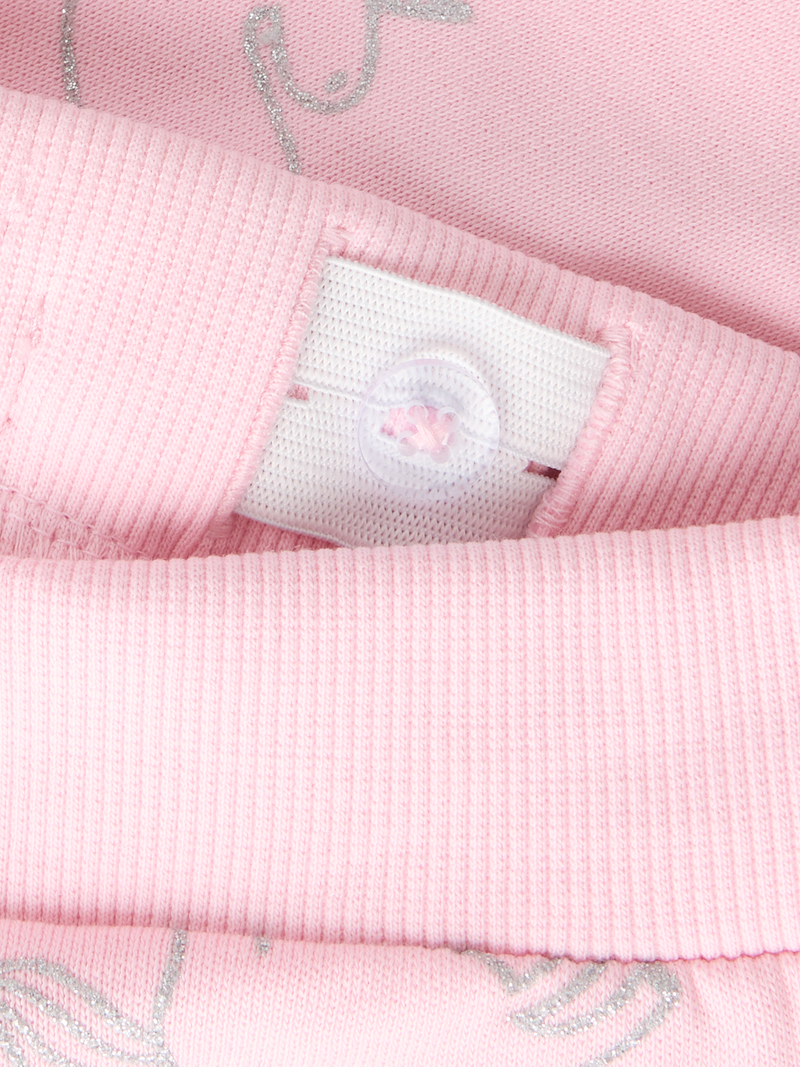 model_shot-front_full