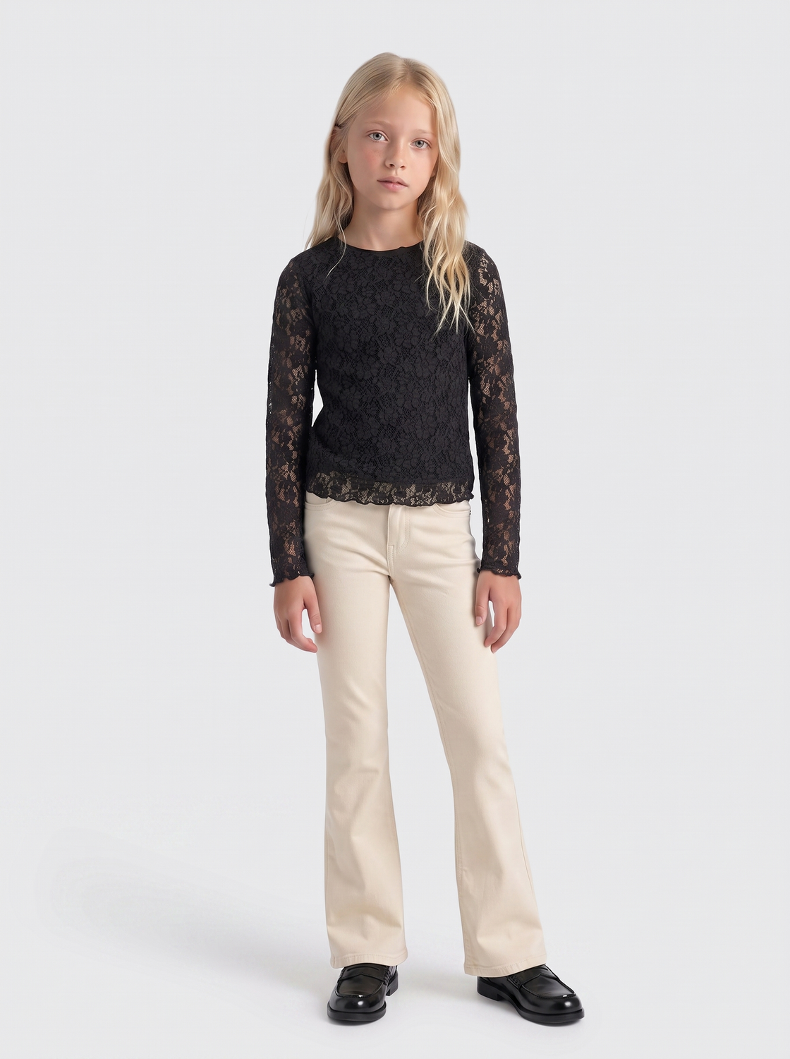 model_shot-front_full
