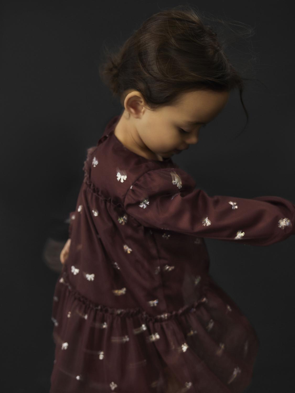 model_shot-creative