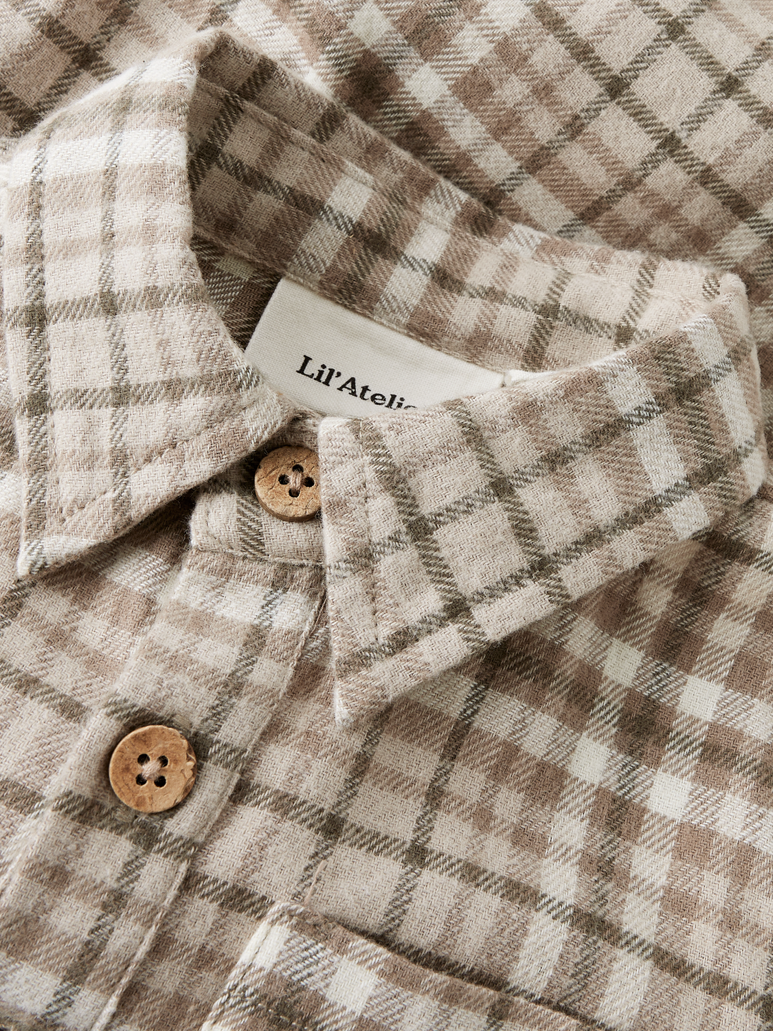 model_shot-front_full