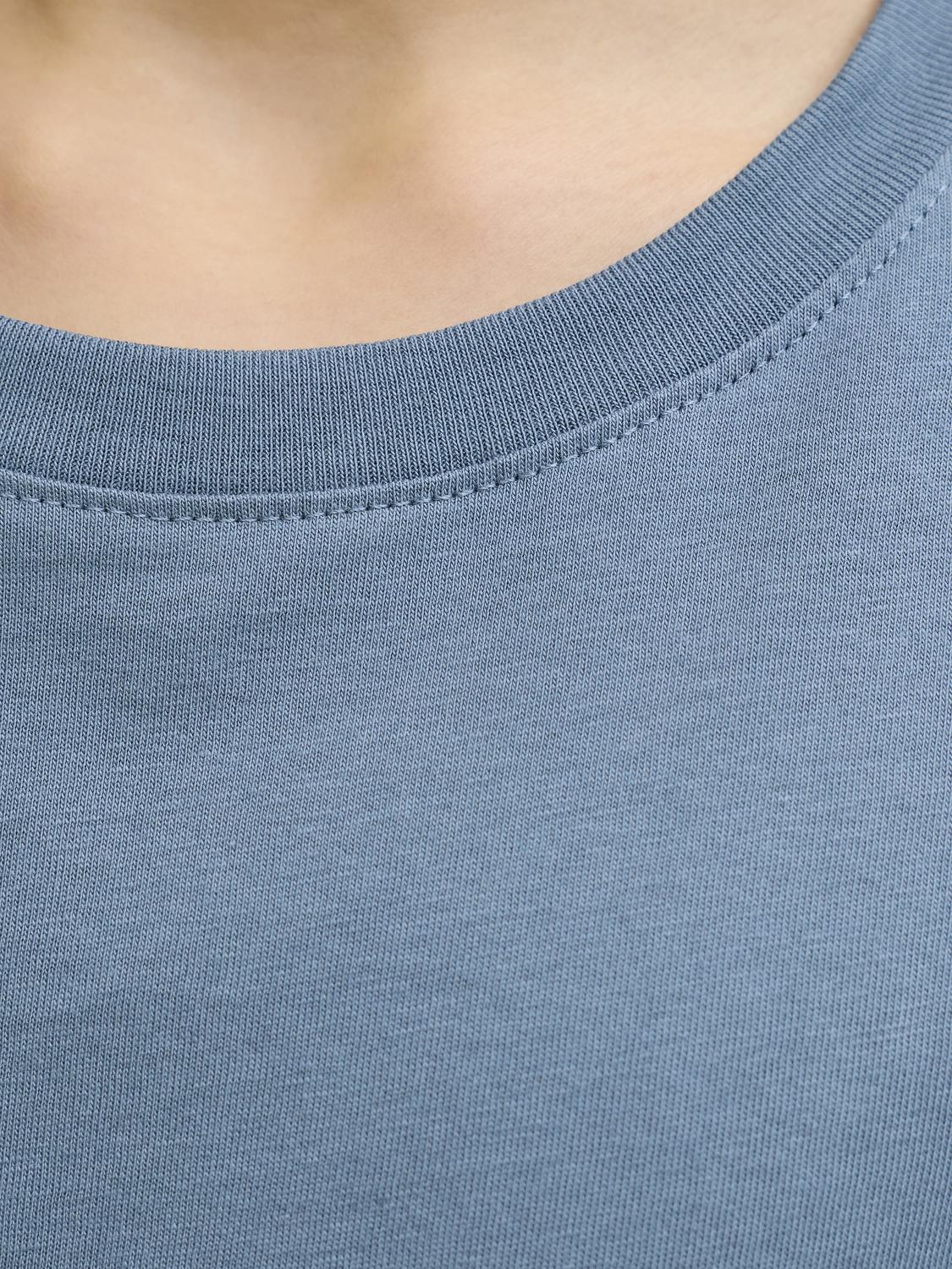 model_shot-detail