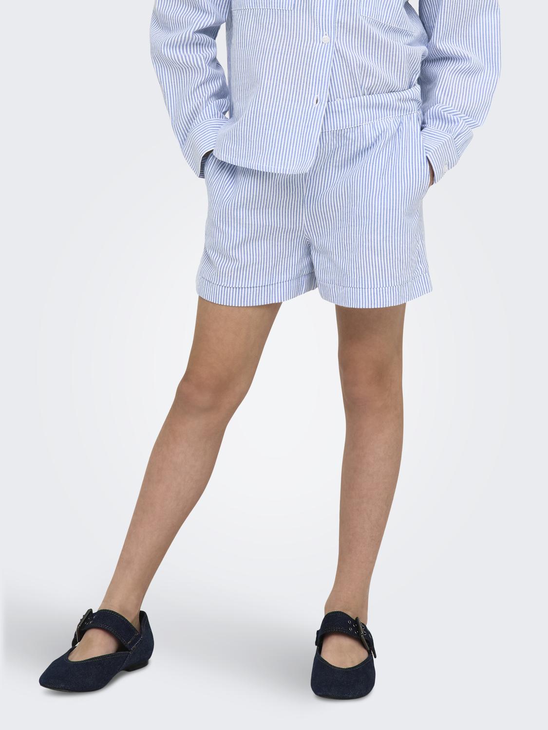 model_shot-front