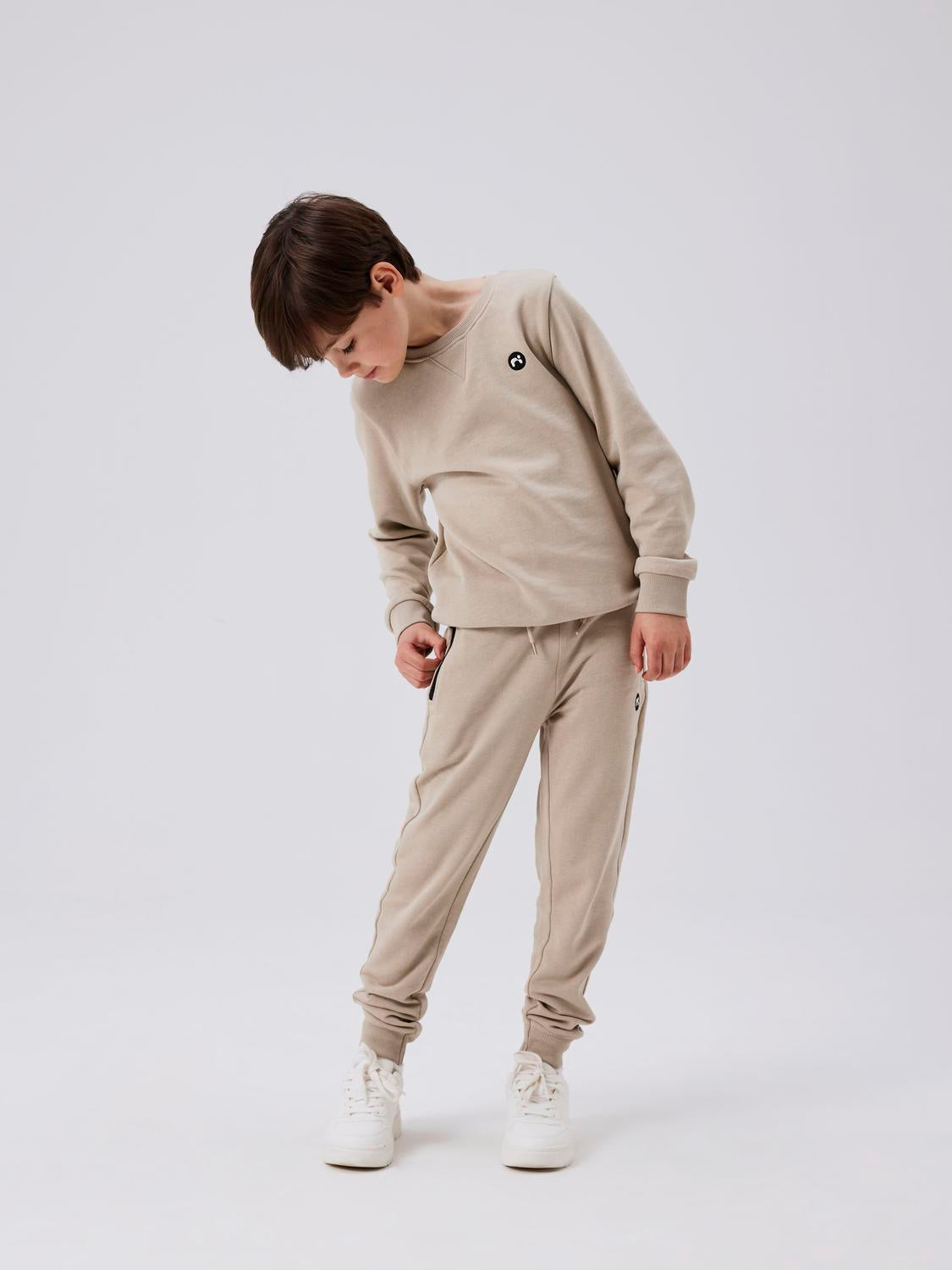 model_shot-detail