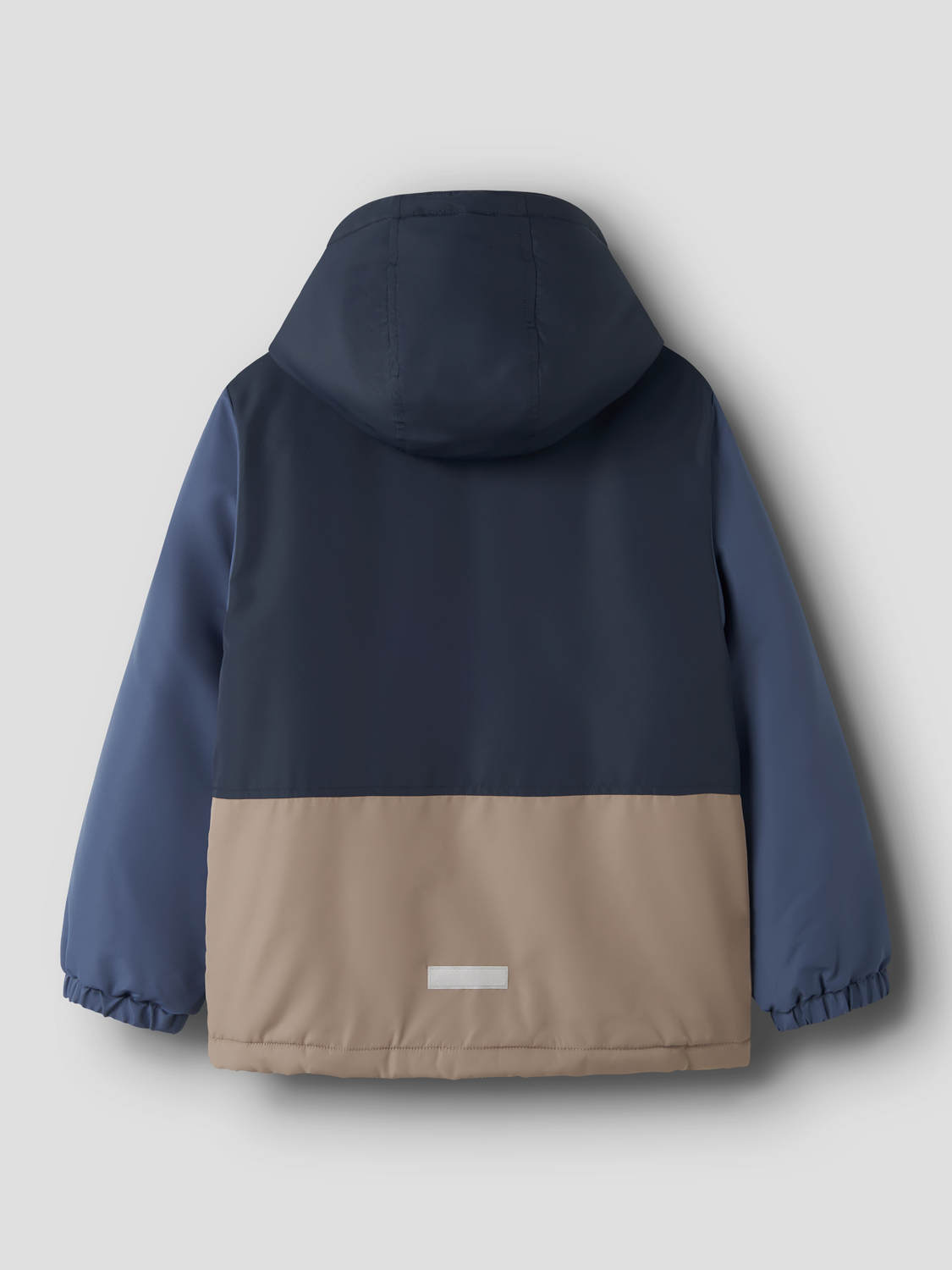 pack_shot-back