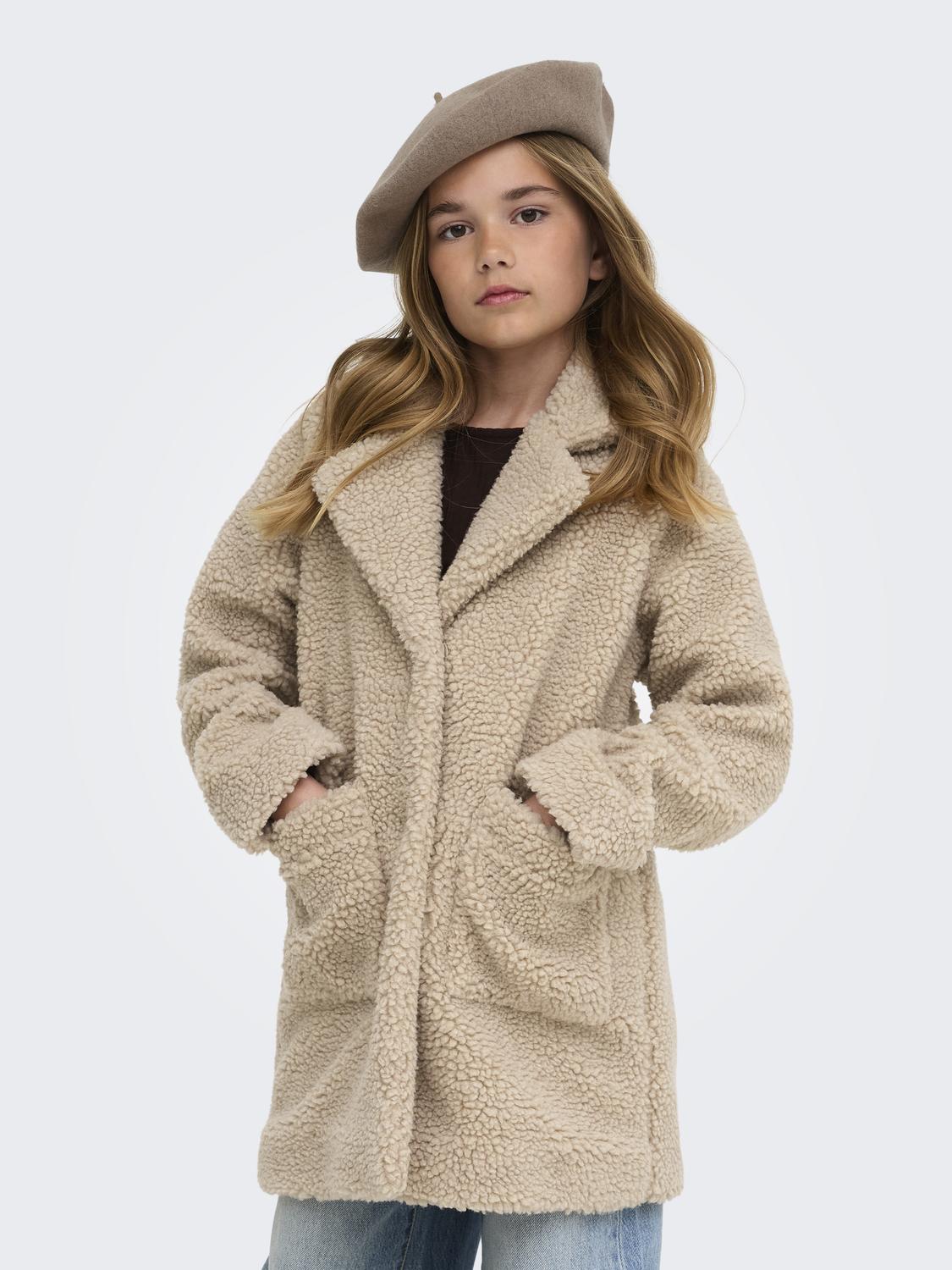 model_shot-front