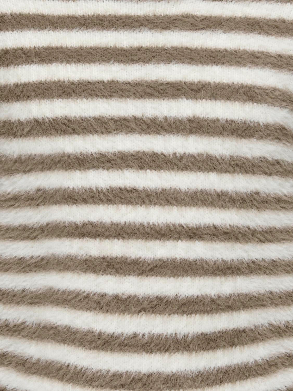 model_shot-detail