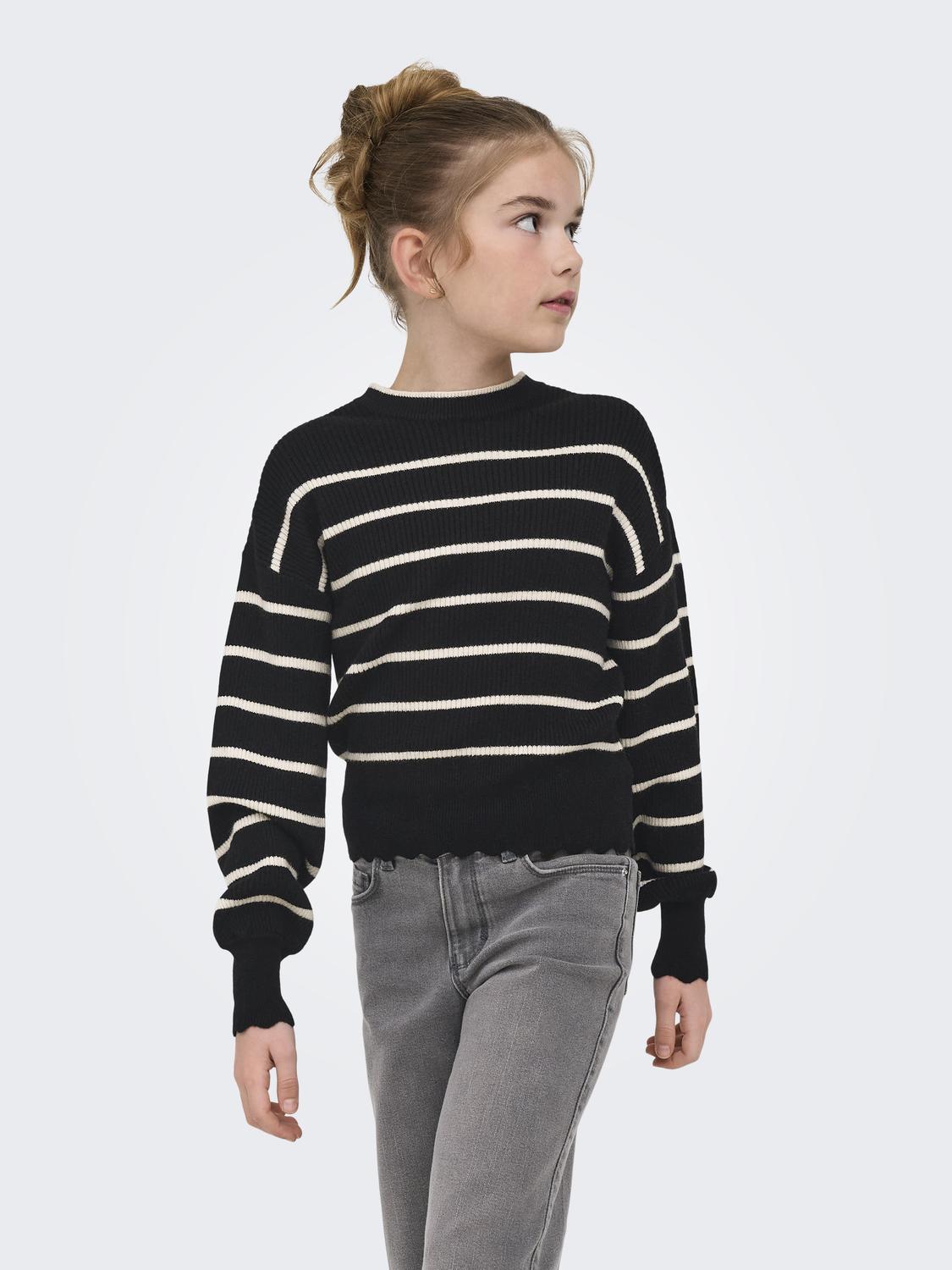 model_shot-front