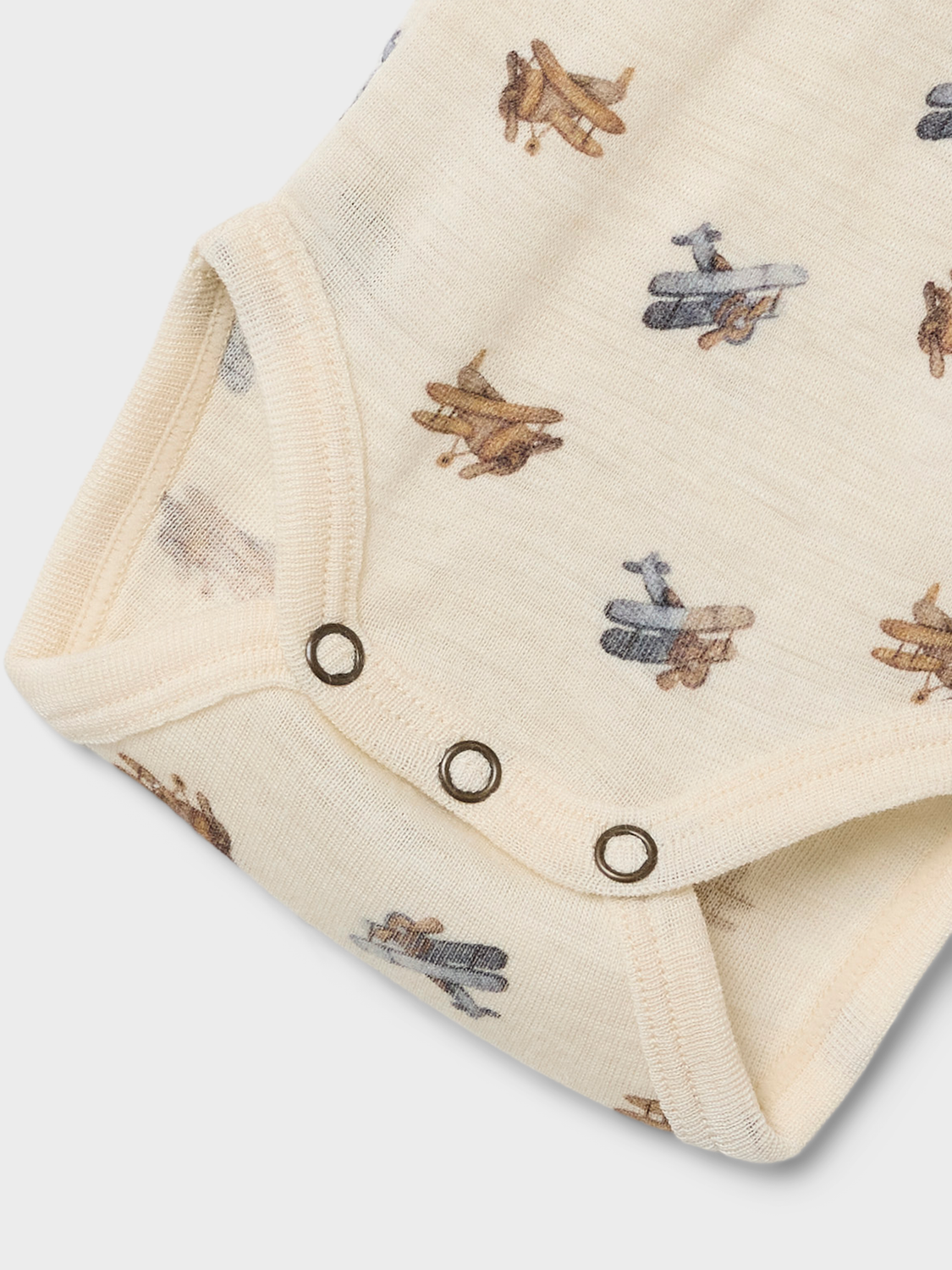 model_shot-front_full