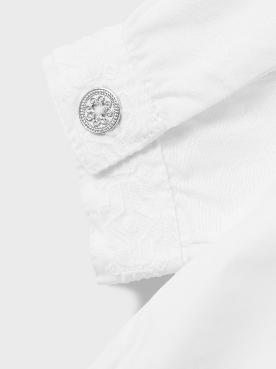 model_shot-front_full