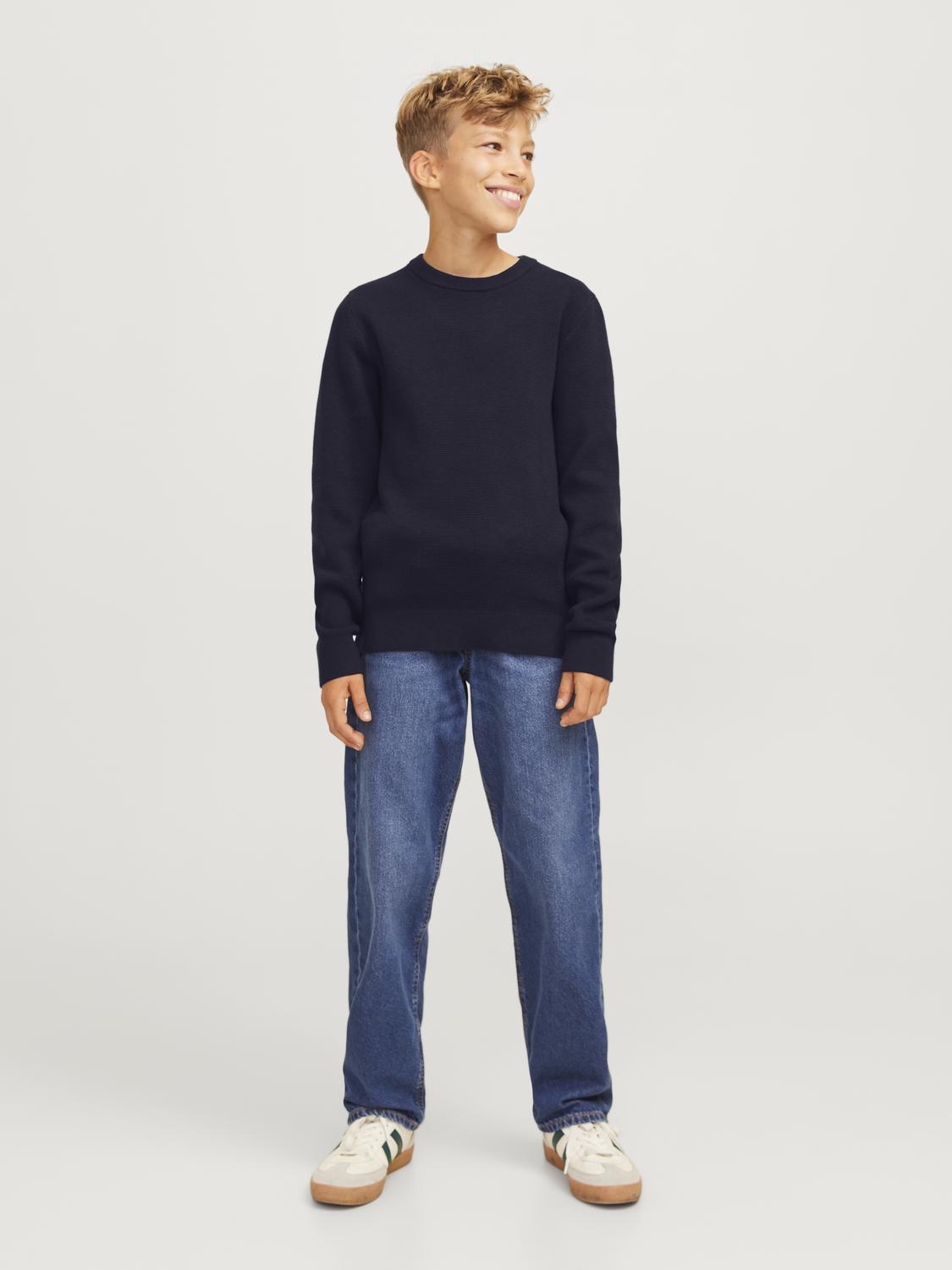 model_shot-front_full