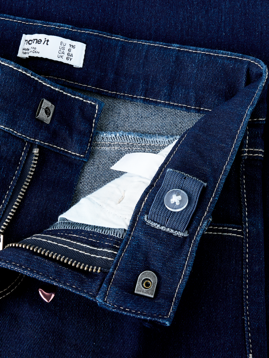 model_shot-front_full