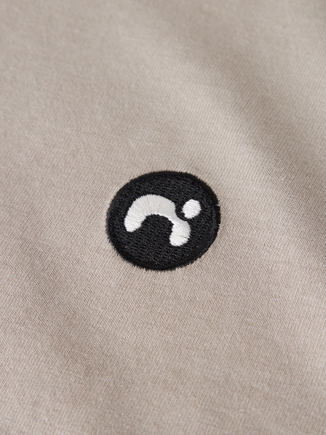 model_shot-front_full