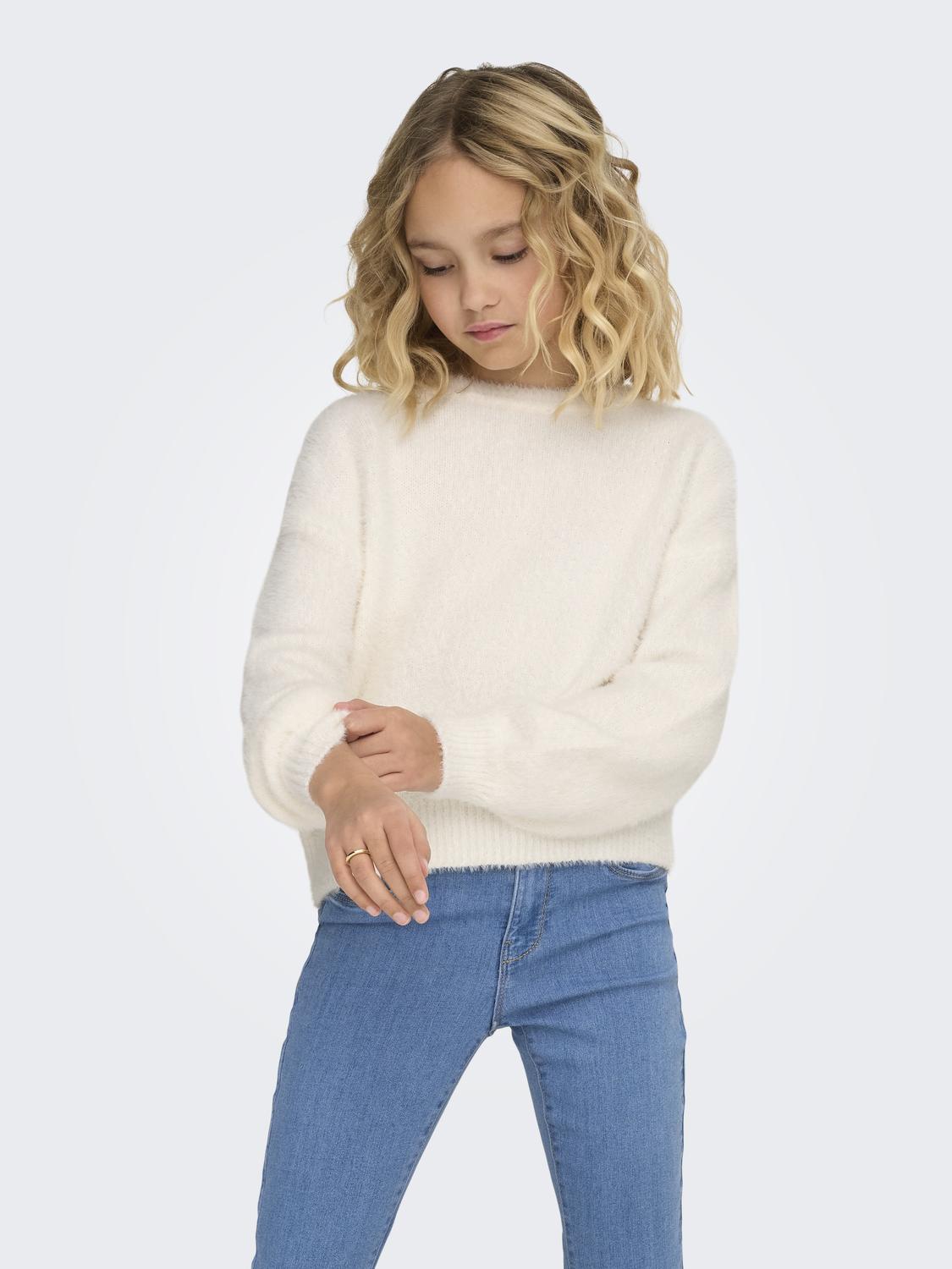 model_shot-front