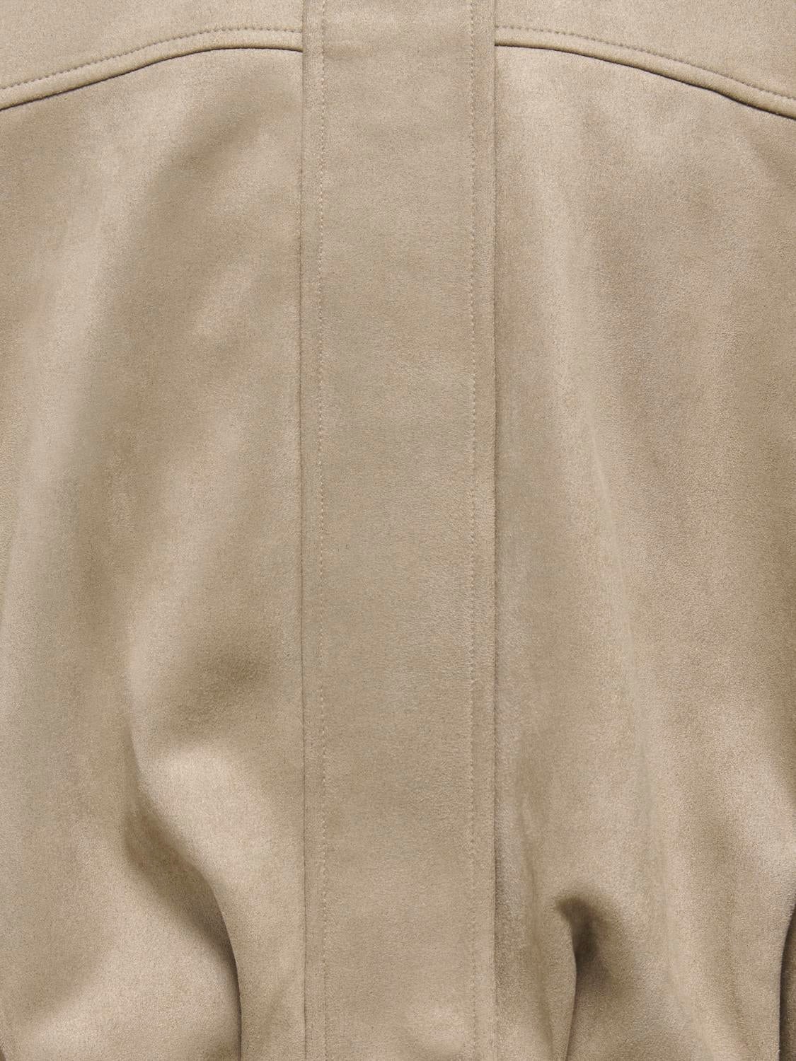 model_shot-detail