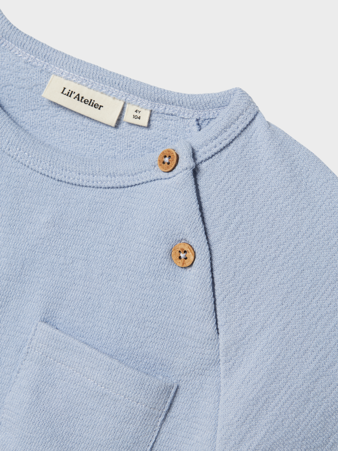 model_shot-front_full