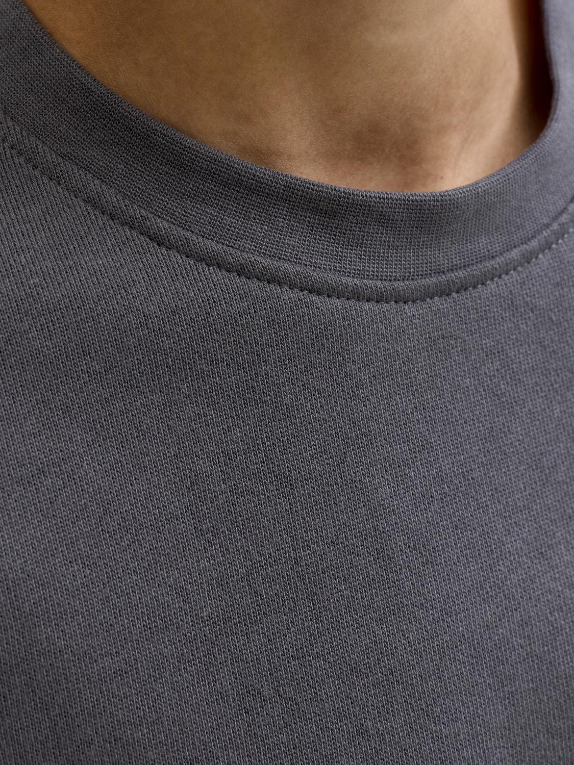 model_shot-detail