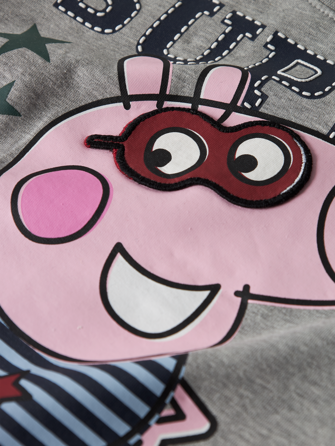 model_shot-front_full