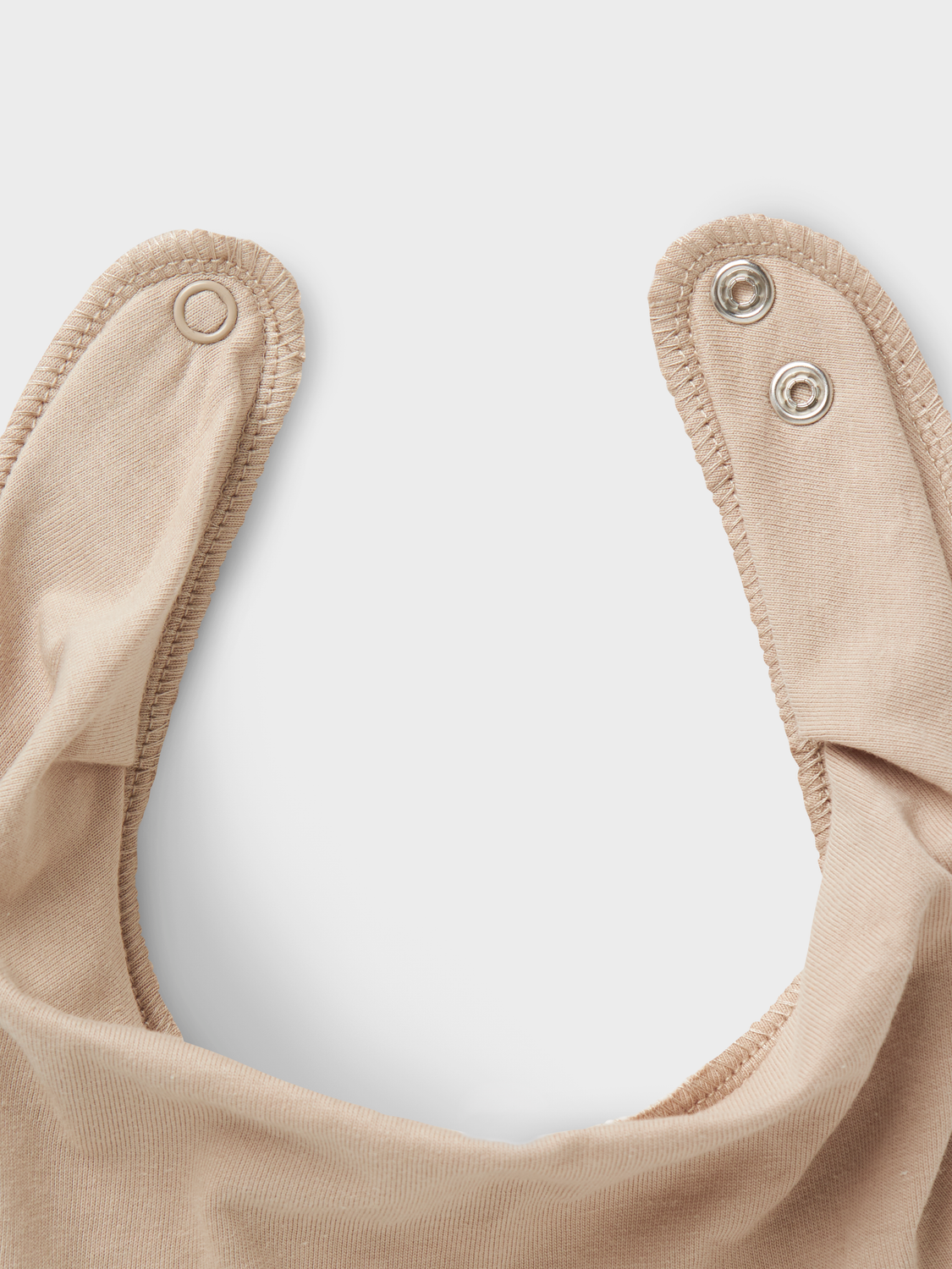 model_shot-front_full