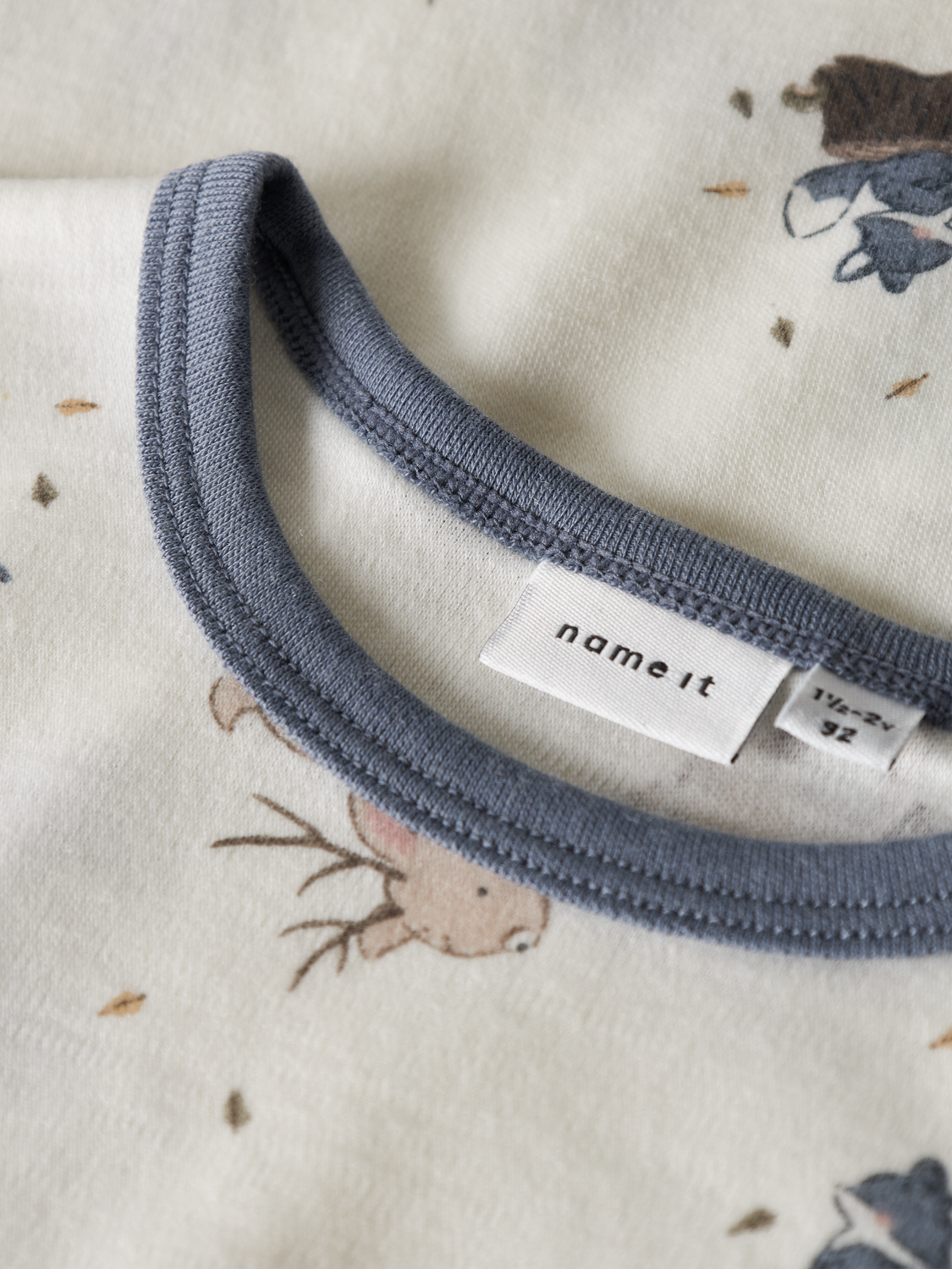 model_shot-front_full