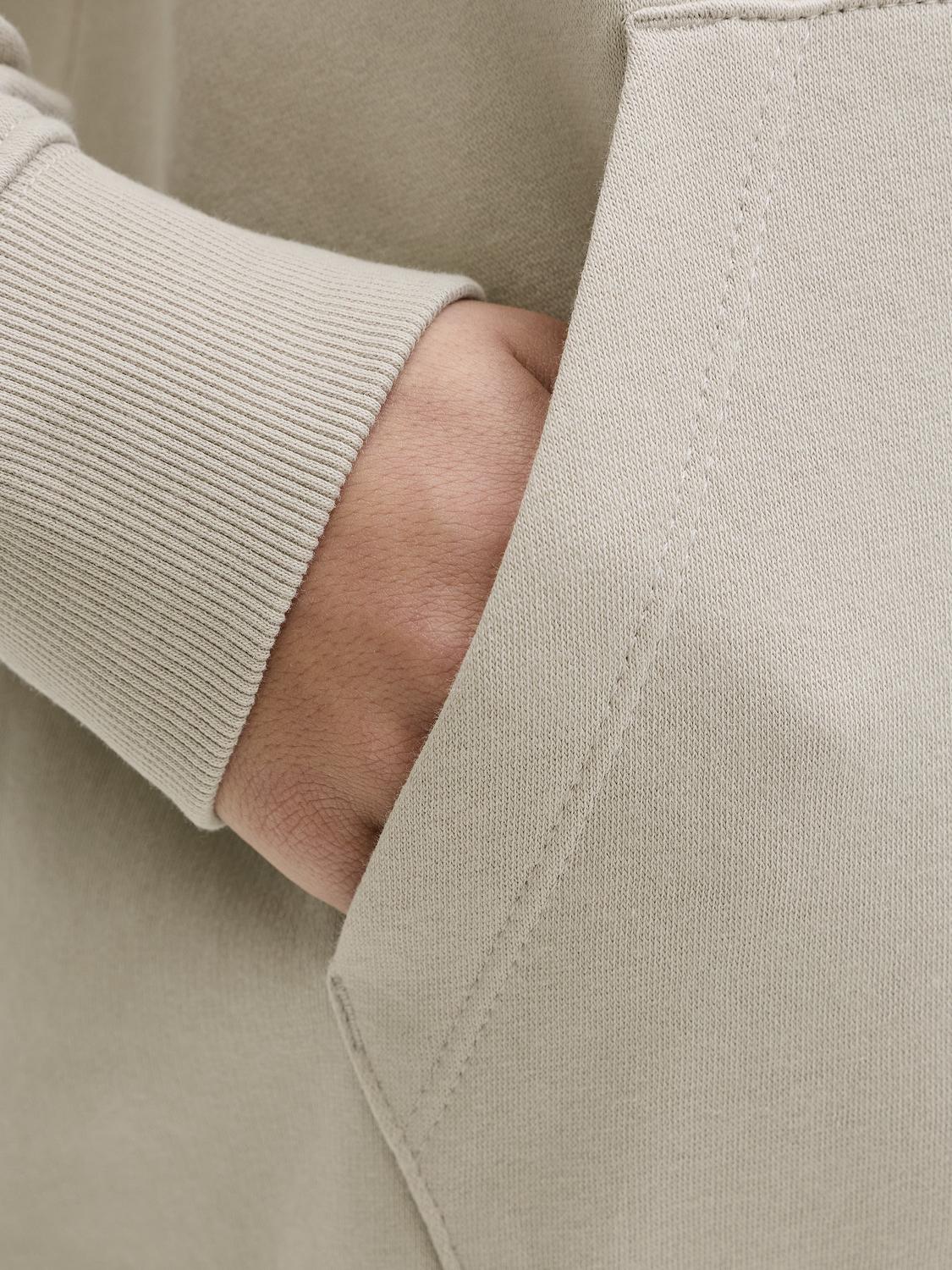 model_shot-detail