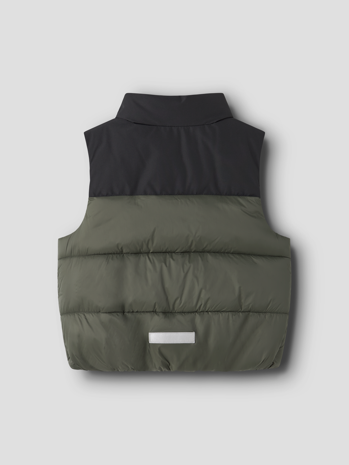 pack_shot-back