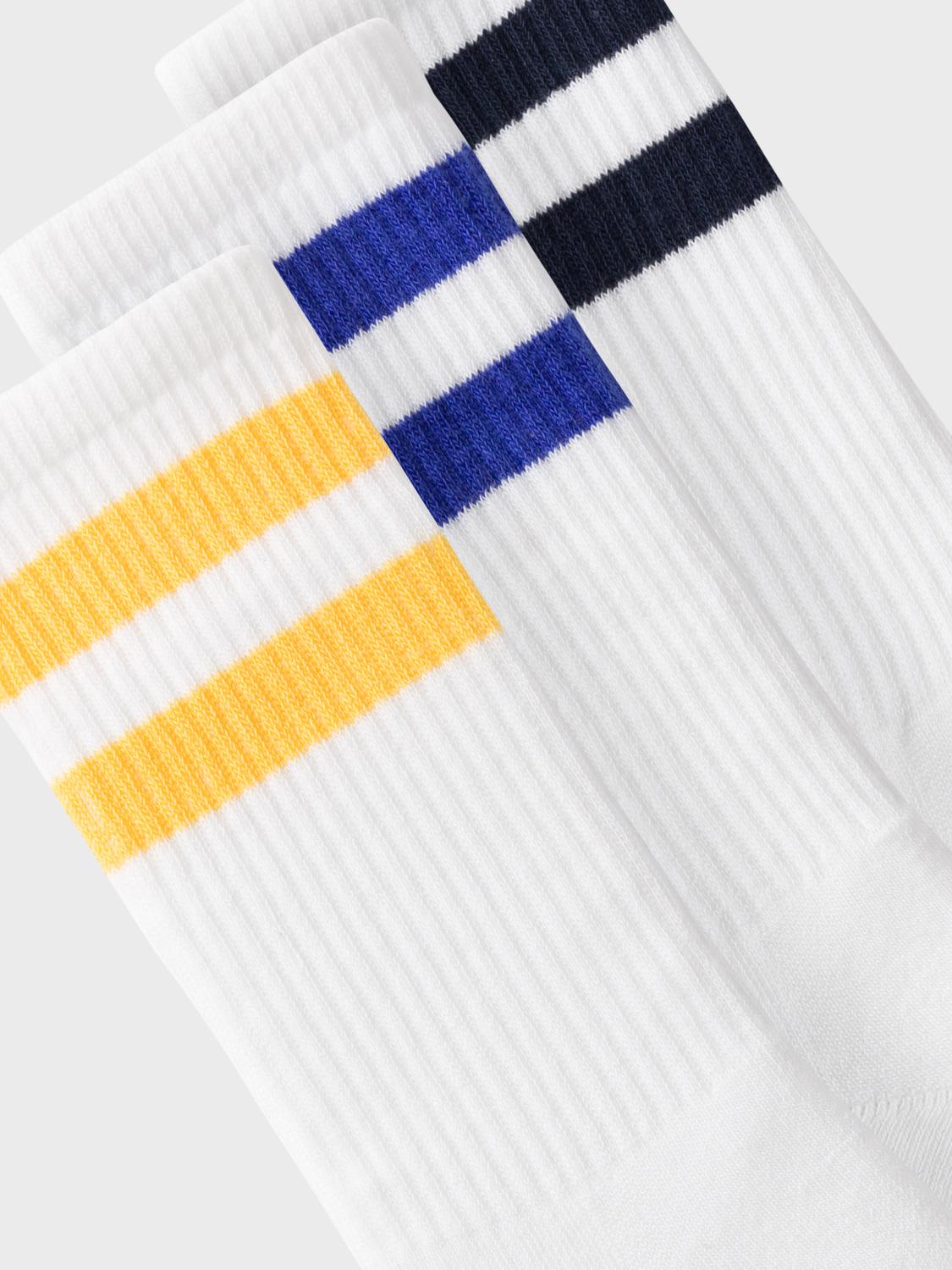 model_shot-front_full